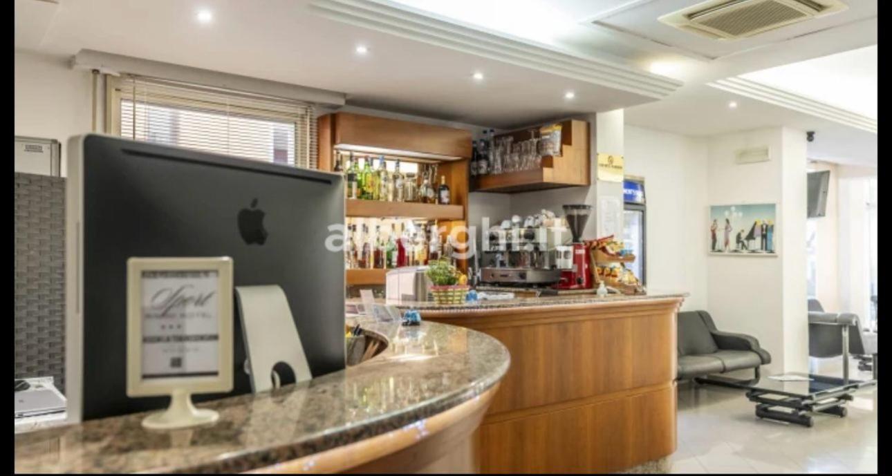 Hotel Sport ริมินี ภายนอก รูปภาพ