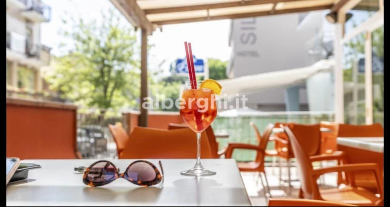 Hotel Sport ริมินี ภายนอก รูปภาพ