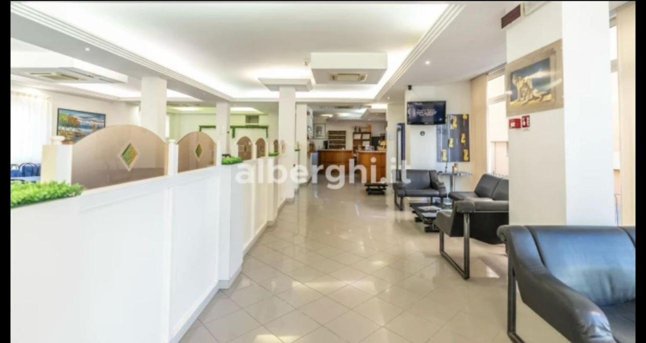 Hotel Sport ริมินี ภายนอก รูปภาพ